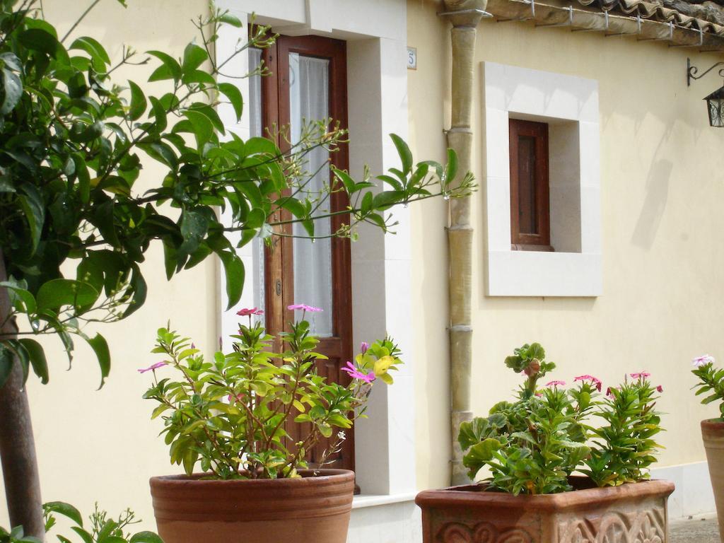 La Suma Sumalia Bed & Breakfast Noto Exterior photo